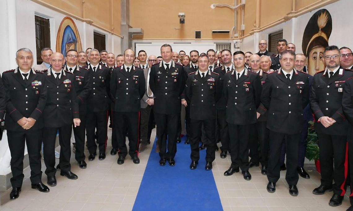 Il comandante Mannucci Benincasa in visita ai Carabinieri Bat a Trani