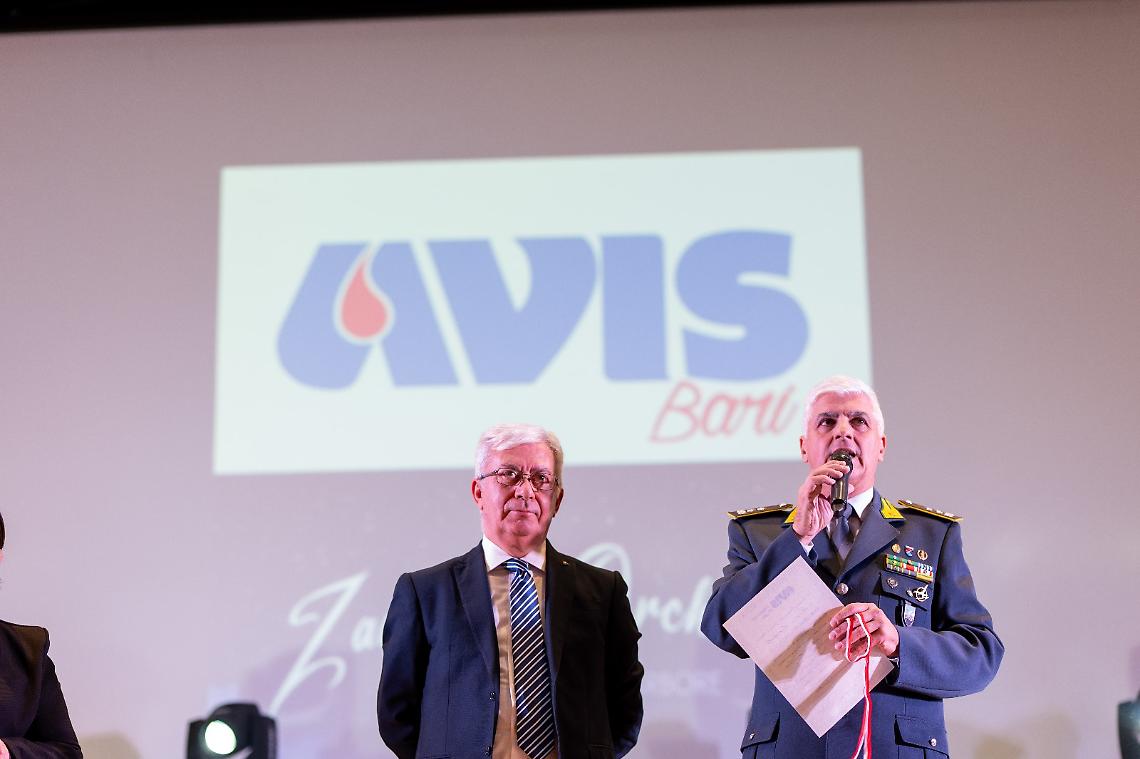 Musica e solidarietà alla Legione Allievi: l’Avis celebra donatori e impegno civico