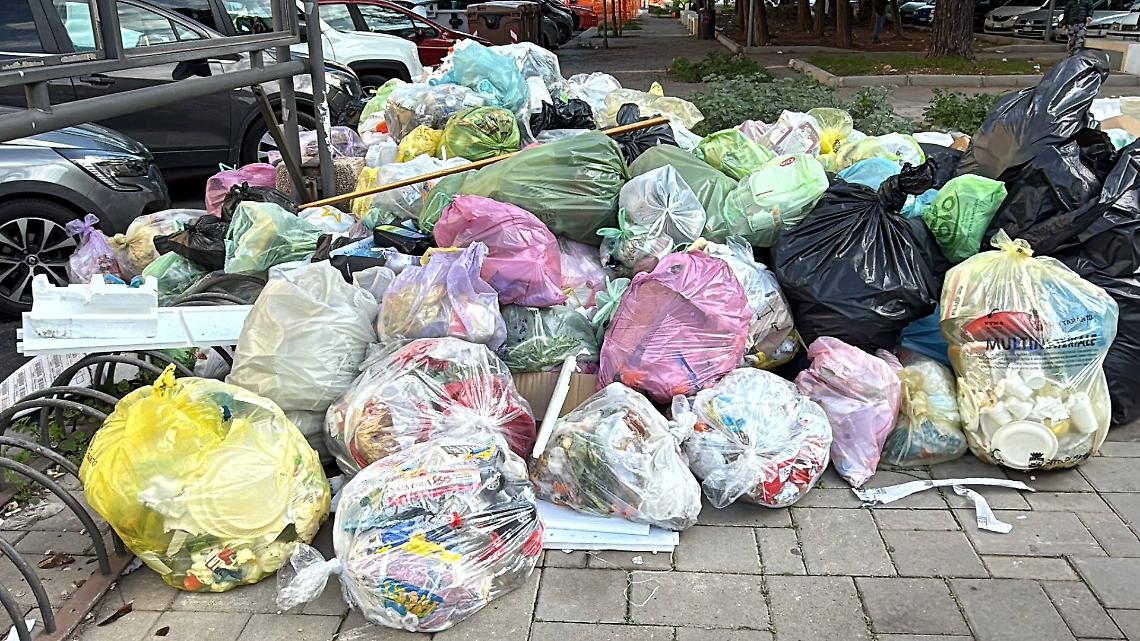 Rifiuti, "I tarantini non possono continuare a sostenere tasse pi&ugrave; alte per servizi peggiori"