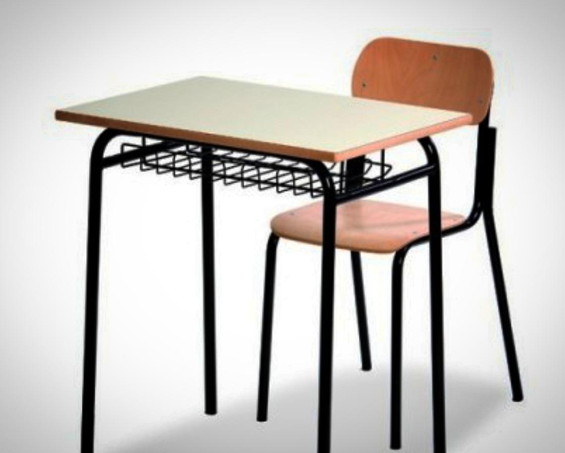 Nuovi banchi scolastici a Trinitapoli