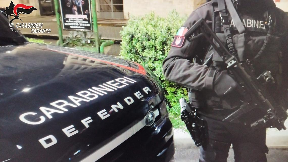 I carabinieri che hanno condotto il blitz Argan
