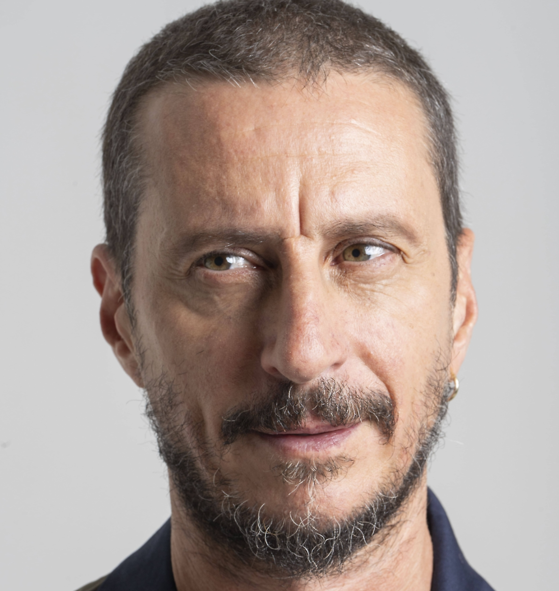 Luca Bizzarri (Posati studio 36 Milano)