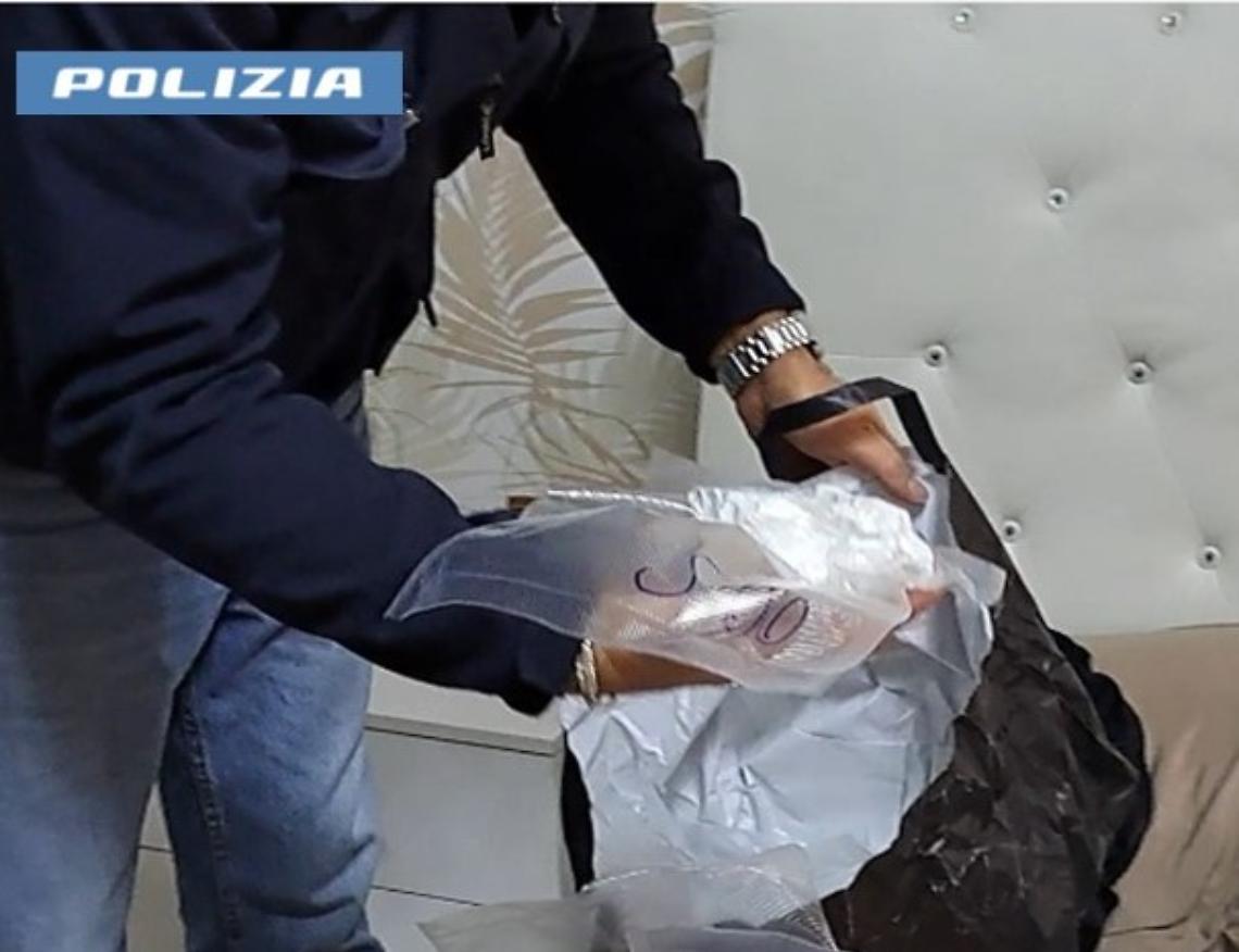 L'operazione antidroga della Polizia di Stato di Taranto