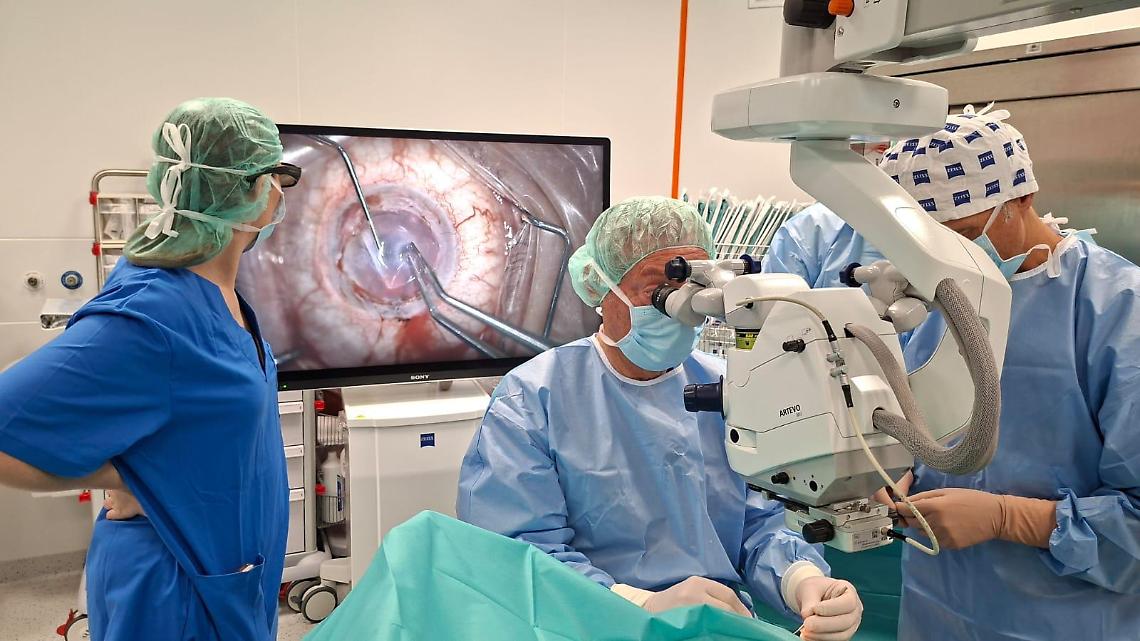 Prof. Gianni Alessio, trapianto endotellio sintetico