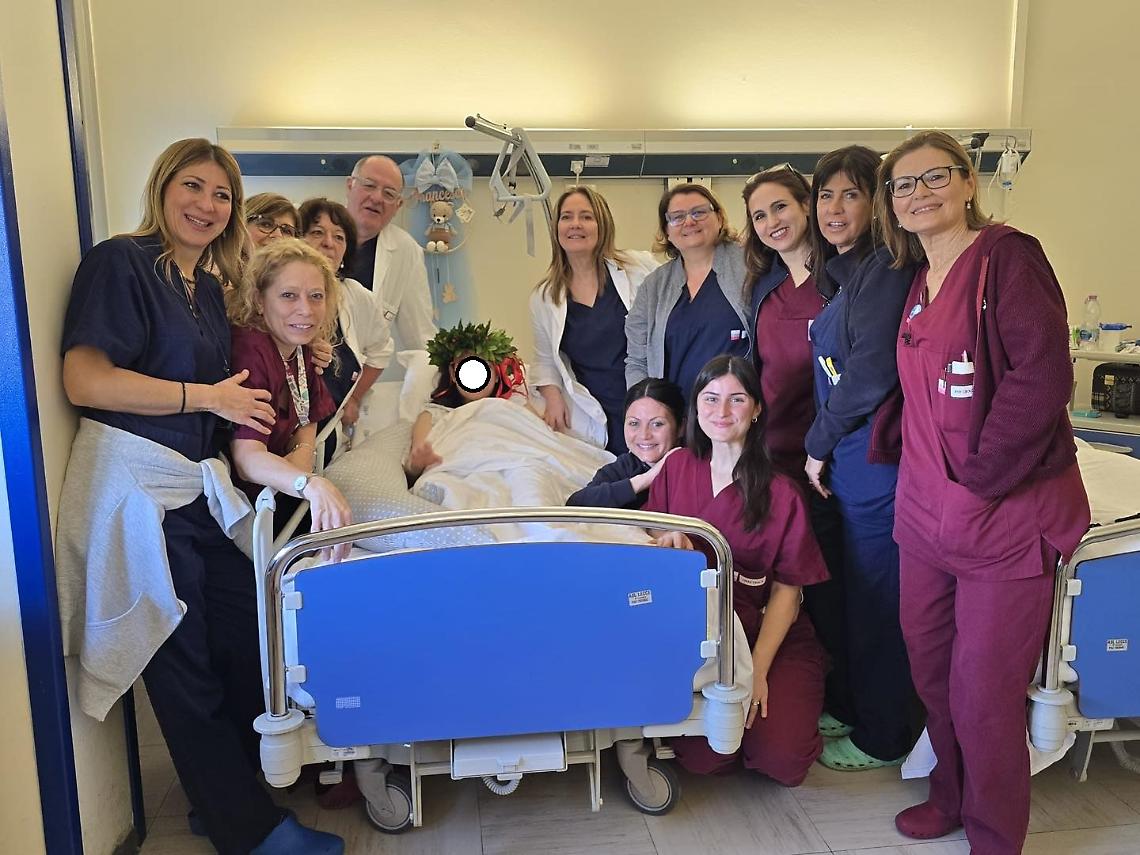 Tesi di laurea dal letto d&rsquo;ospedale, poi il parto