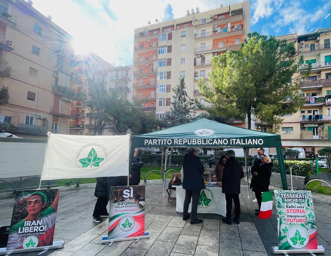 Il Partito Repubblicano Italiano in piazza, confronto con i cittadini a Taranto