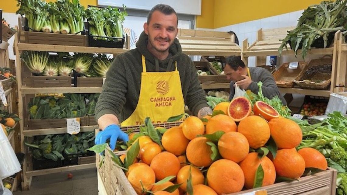 Vitaminca C con agrumi e verdure di stagione