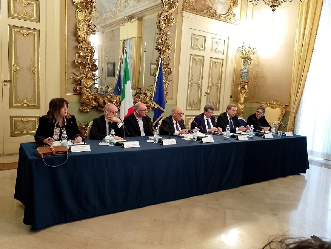 Periferie, piano in Puglia: interventi a Tamburi e Paolo VI di Taranto e San Pio a Bari