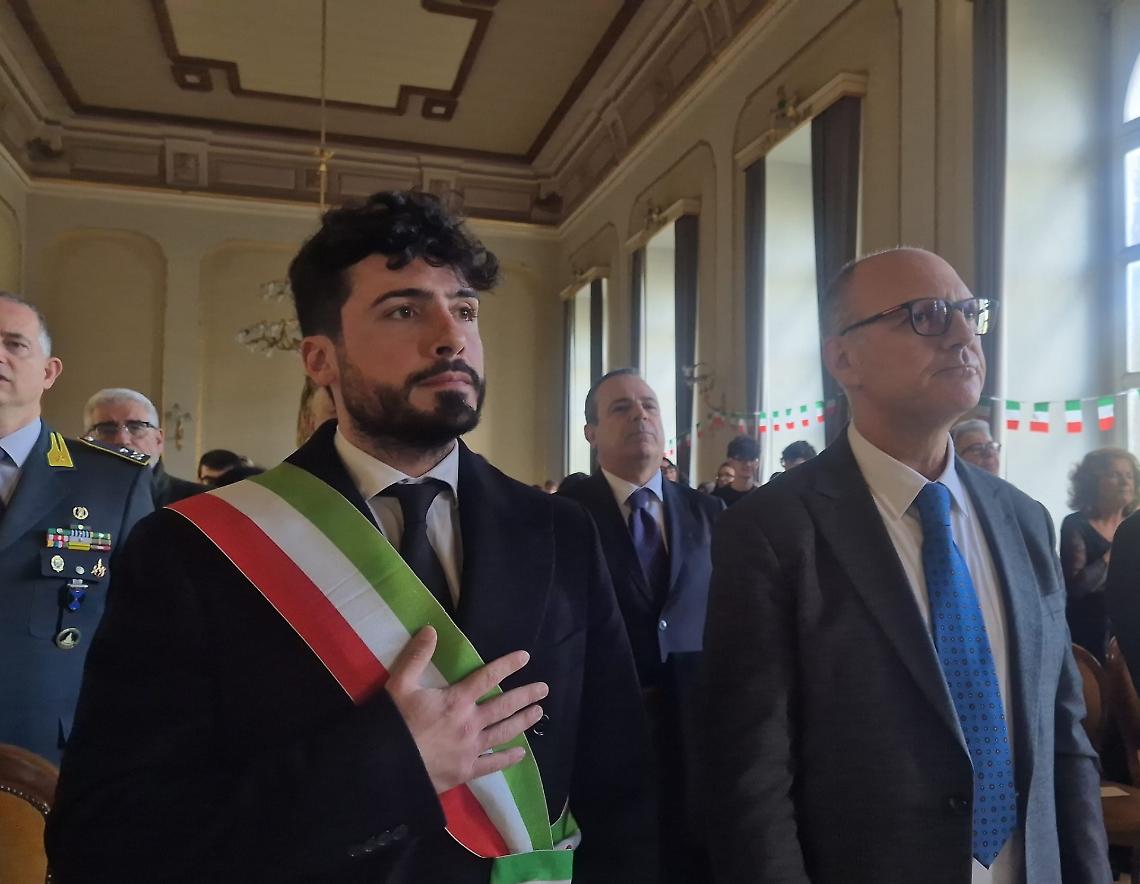 Roberto Giordano Anguilla con la fascia tricolore