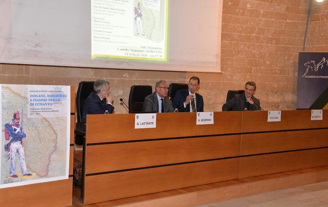 Presentato al Castello Aragonese il volume sulle Fiamme Gialle di Otranto