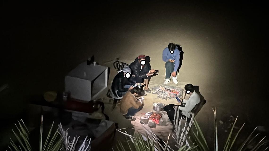 Fumo sul lungomare, ma era solo carne alla brace in spiaggia - foto di Francesco Manfuso