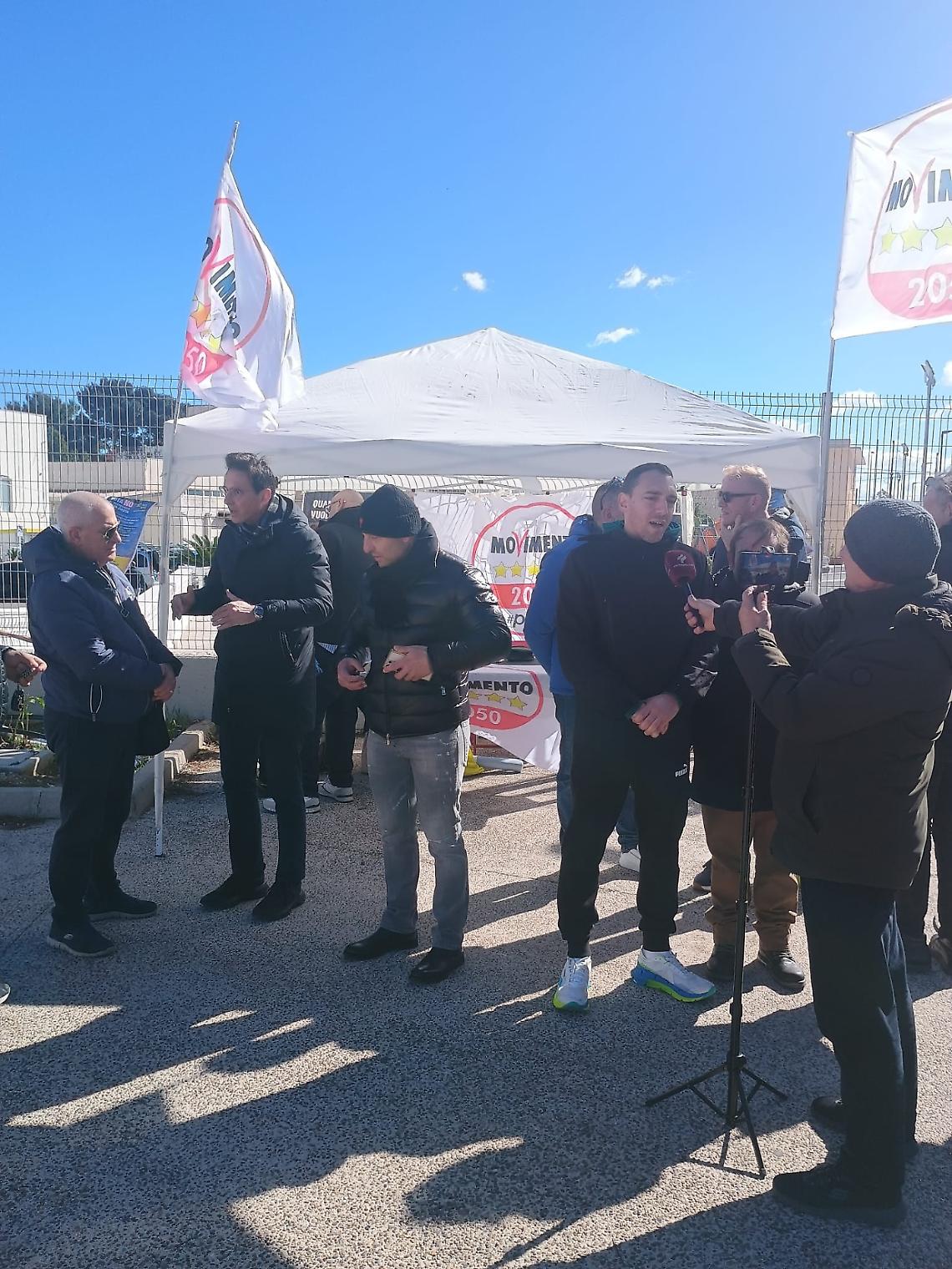 Tamburi, il M5S torna in piazza contro il rigassificatore e per il NO al referendum sulla giustizia