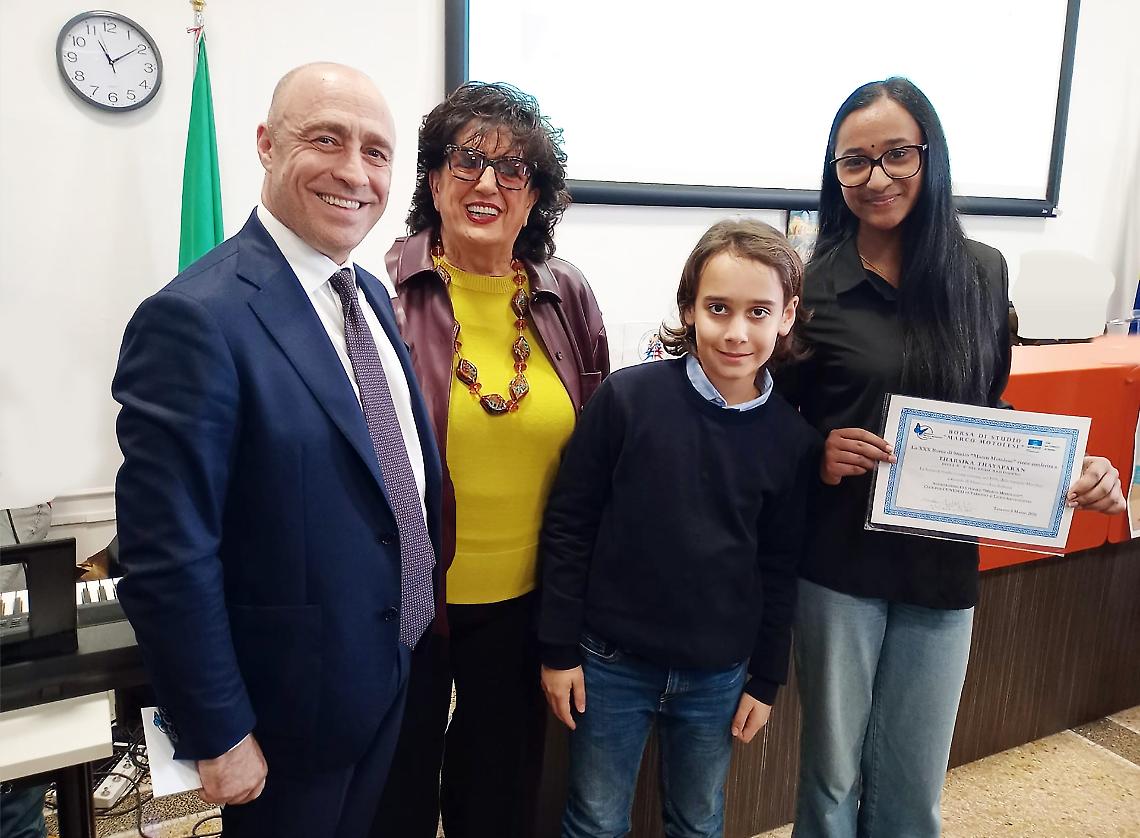 Borsa di studio Marco Motolese, premiata Tharsika Thayaparan
