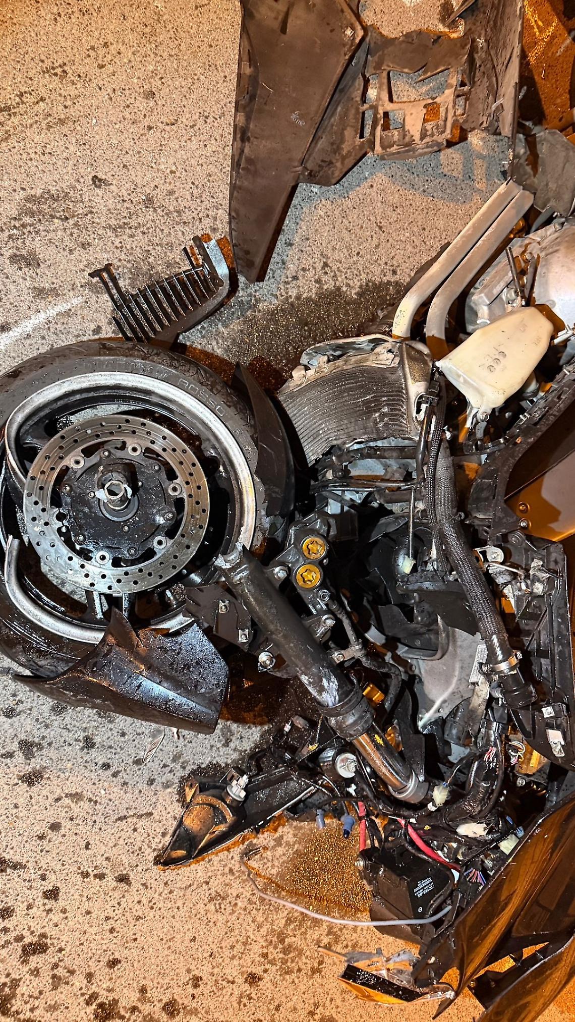 Scontro nella notte tra scooter e auto, centauro in prognosi riservata - foto di Francesco Manfuso