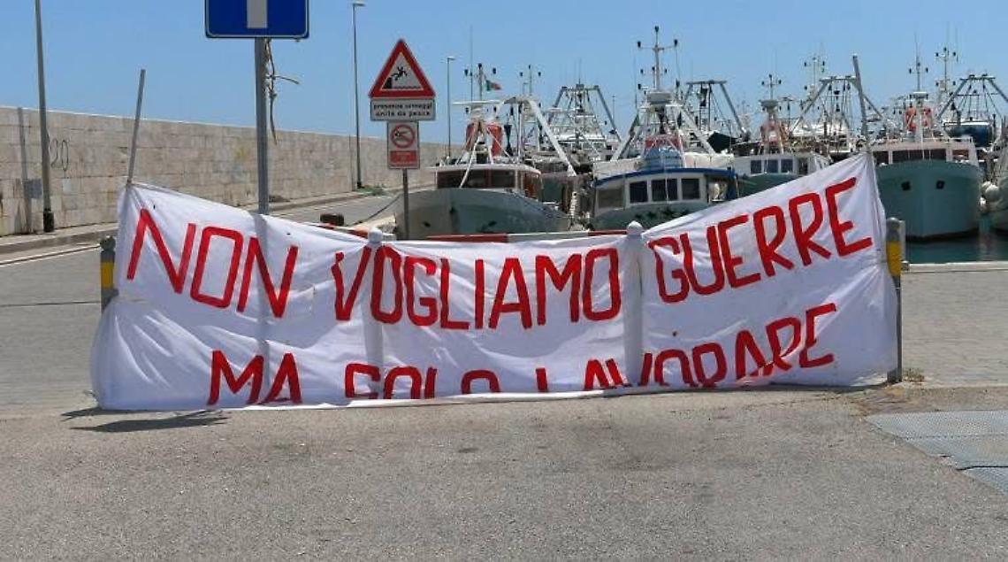 Carburante alle stelle, l&rsquo;allarme dei pescatori di Taranto