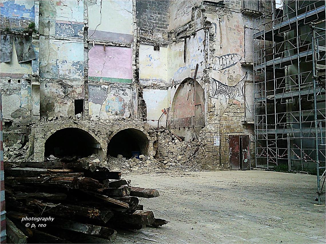 Il nuovo crollo in Citt&agrave; Vecchia - foto di Pasquale Reo