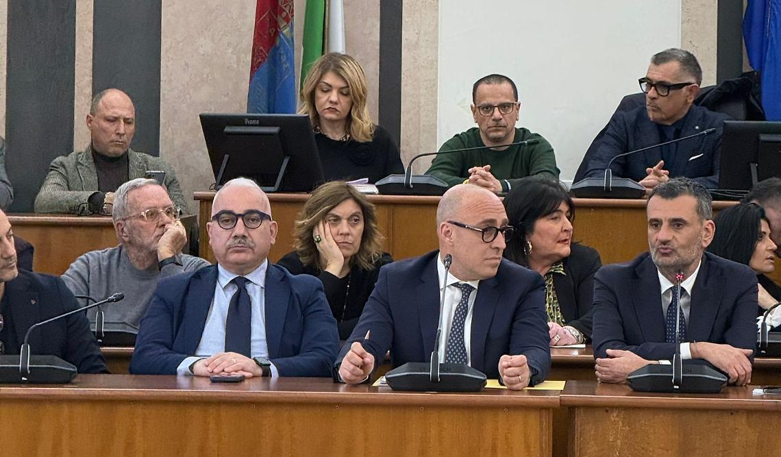 Da sin.: Cosimo Borraccino, Piero Bitetti e Antonio Decaro