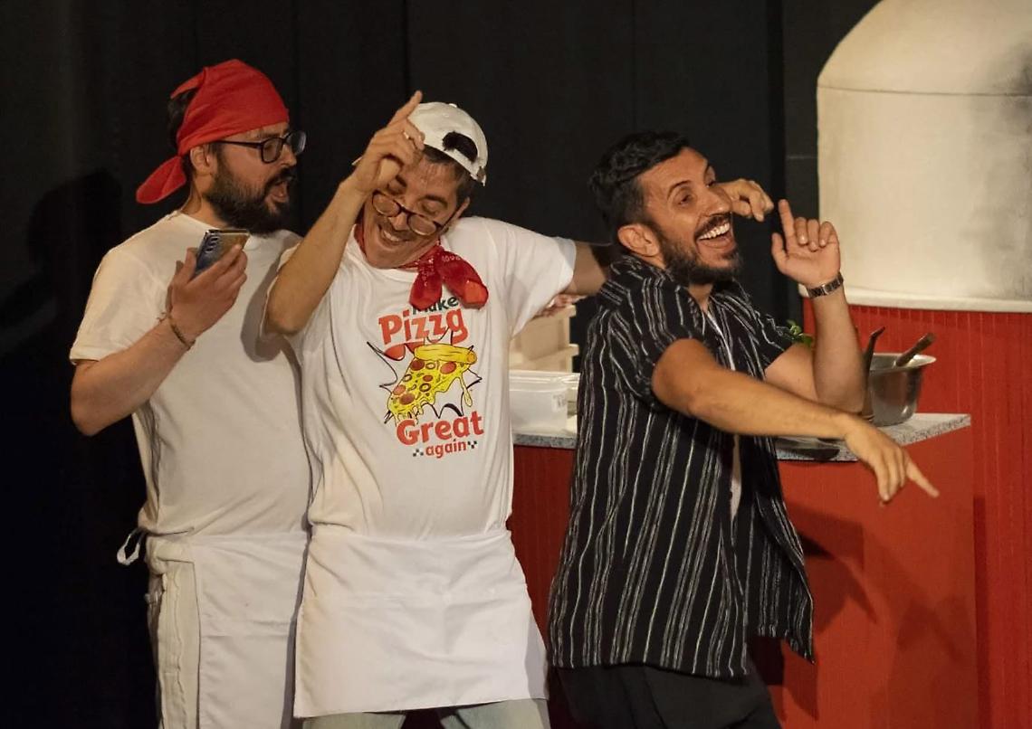 Compagnia teatrale &ldquo;Luci della Ribalta&rdquo; (foto di scena)