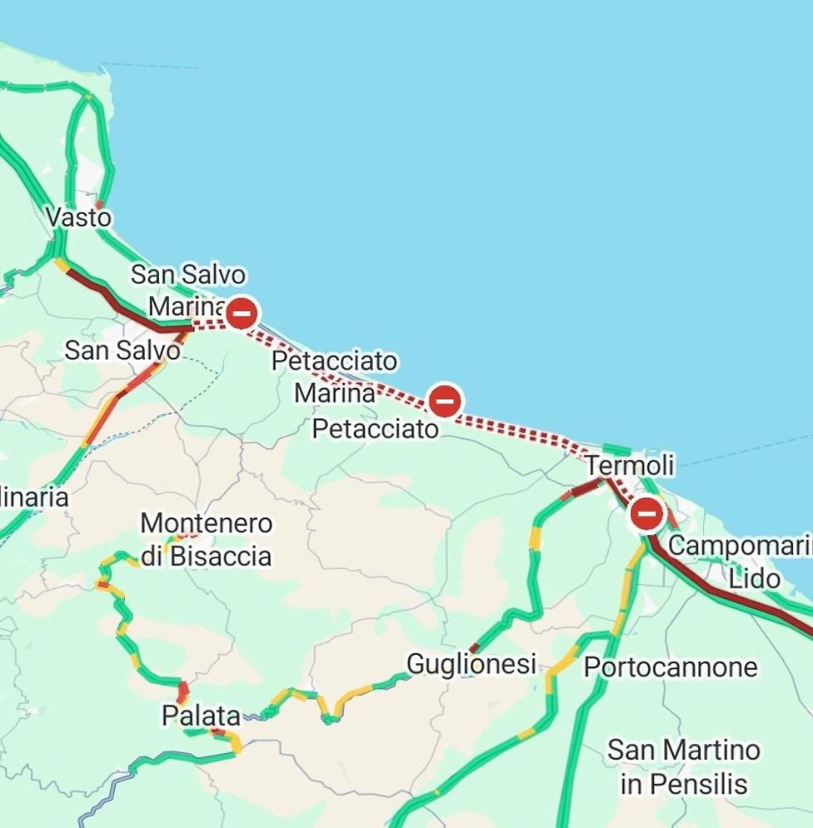 Tratto interessato da movimenti franosi