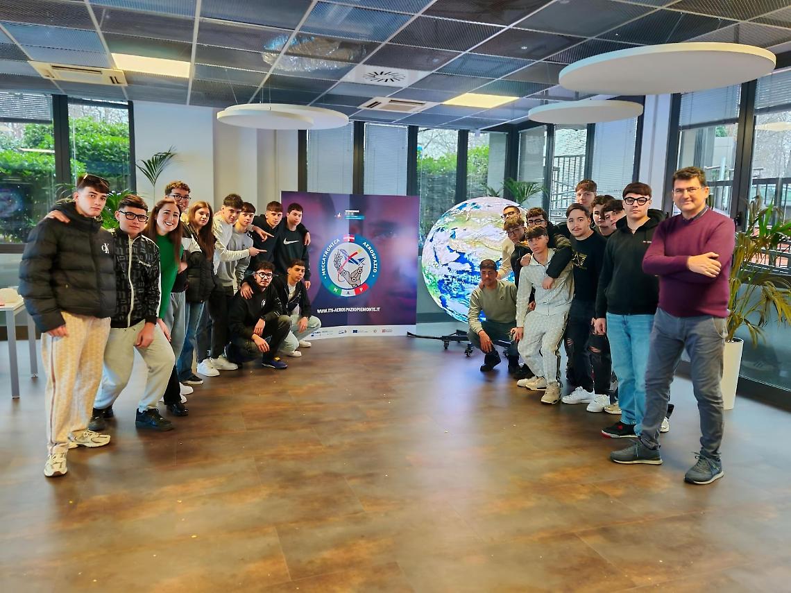 Scuola e aerospazio, studenti di Sava nei laboratori ad alta tecnologia