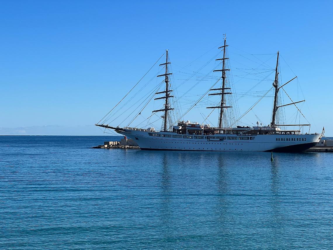 Otranto, boom di crociere di lusso: 53 approdi nel 2026