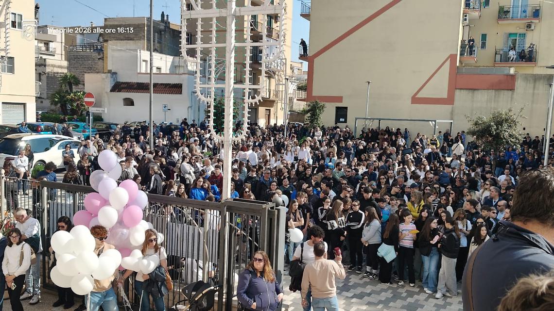 I funerali di Alicia Amoruso a Bisceglie