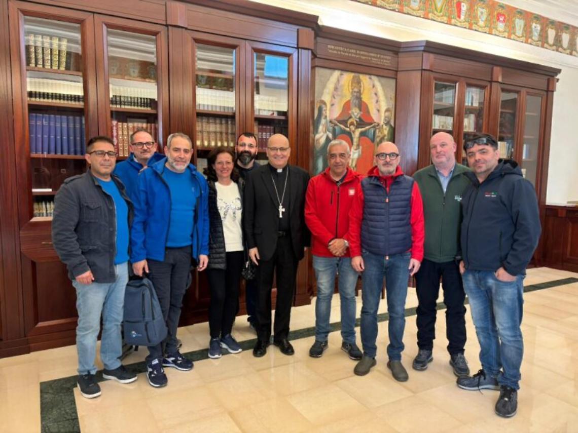 Crisi Natuzzi, il Vescovo mons. Iannuzzi incontra i lavoratori