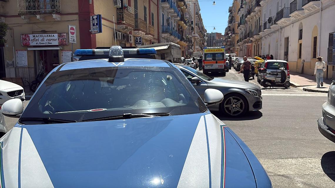 Falsa segnalazione di omicidio in via Minniti - foto di Francesco Manfuso