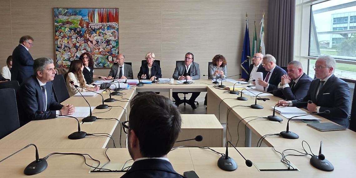 Statale 16 Bari-Brindisi-Lecce, ritardi e disagi: il punto in Commissione