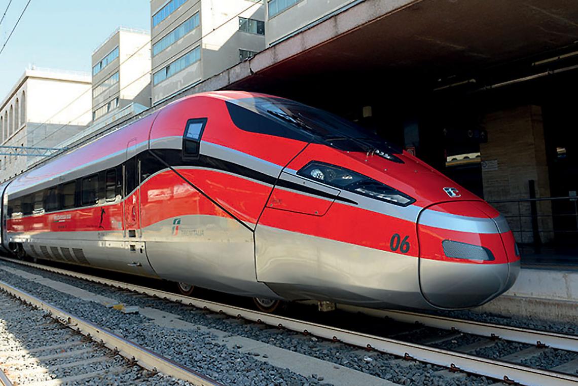 Il Frecciarossa che collega Taranto a Roma, Firenze, Milano e Torino