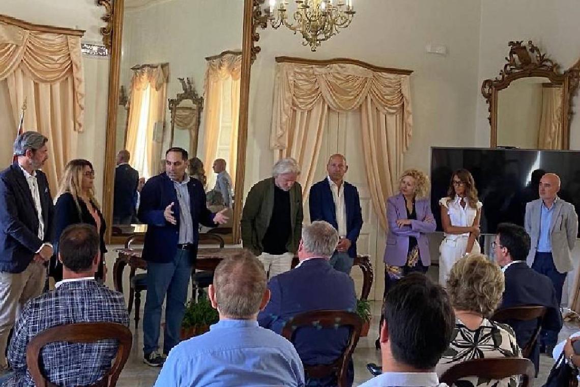 La nuova Giunta comunale di Taranto