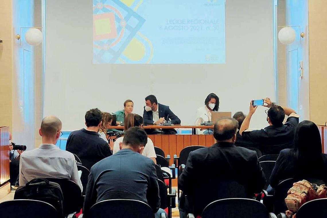 conf stampa avviso attività storiche e di tradizione_delli noci (1)