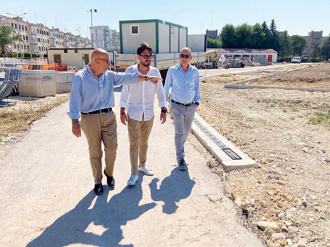 Stadio Valente, sopralluogo degli assessori Giorno e Azzaro al “campo scuola”