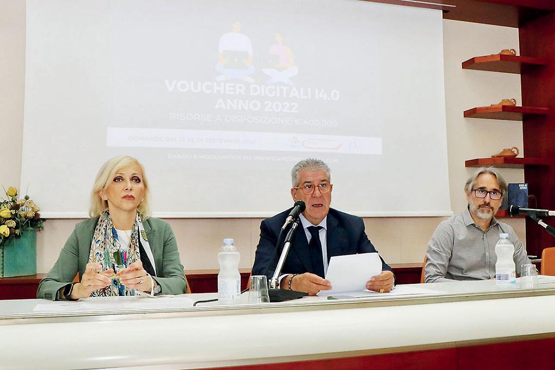 Voucher digitali, al via il nuovo bando