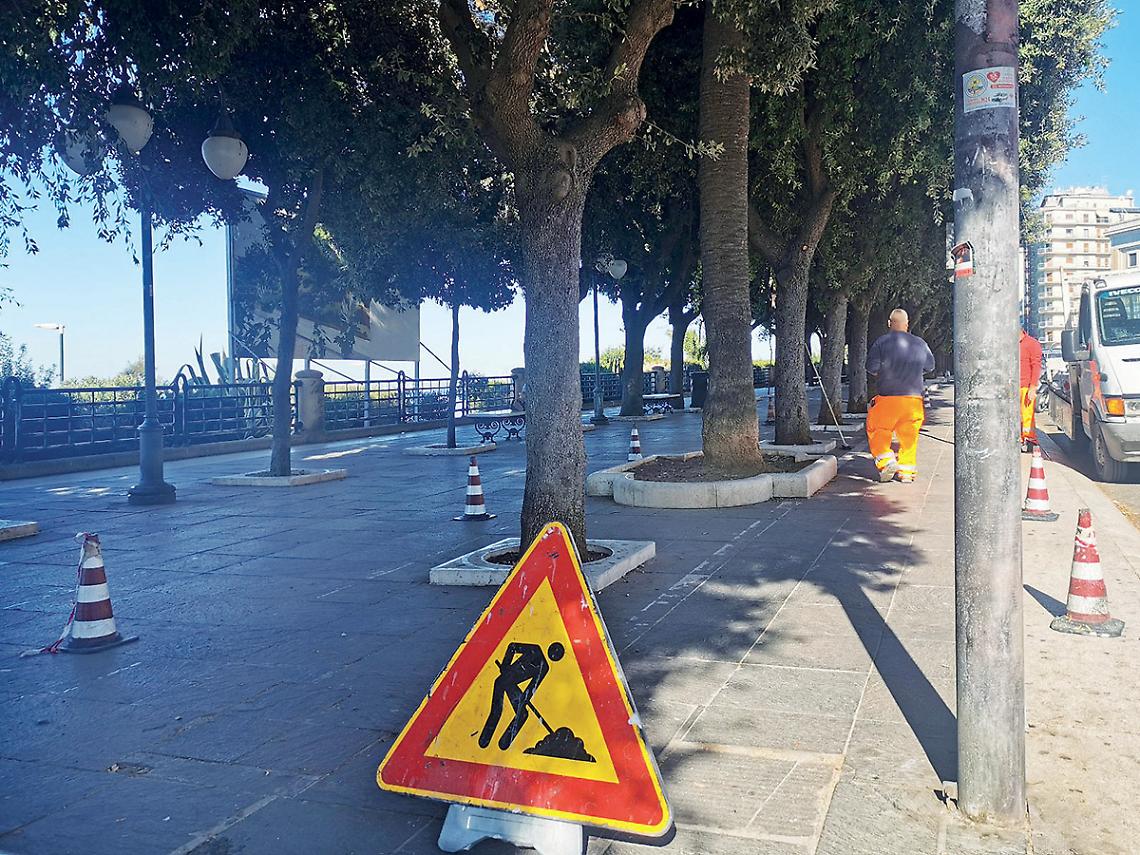 Partito il cantiere per il rifacimento della segnaletica della pista ciclabile