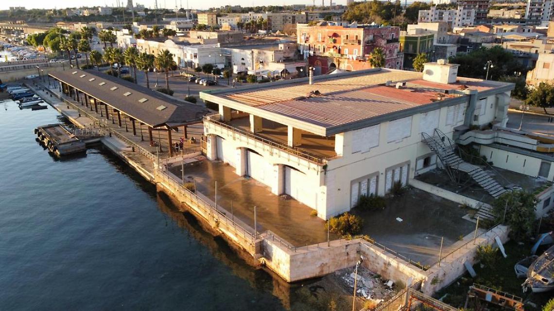 L'ex ristorante Il Gambero - foto di Francesco Manfuso