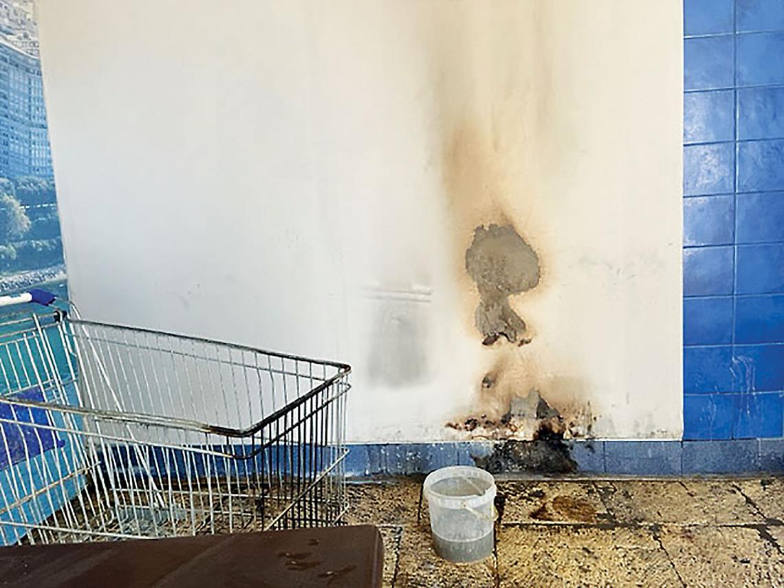 Fiamme alla pescheria di Luciano Carriero