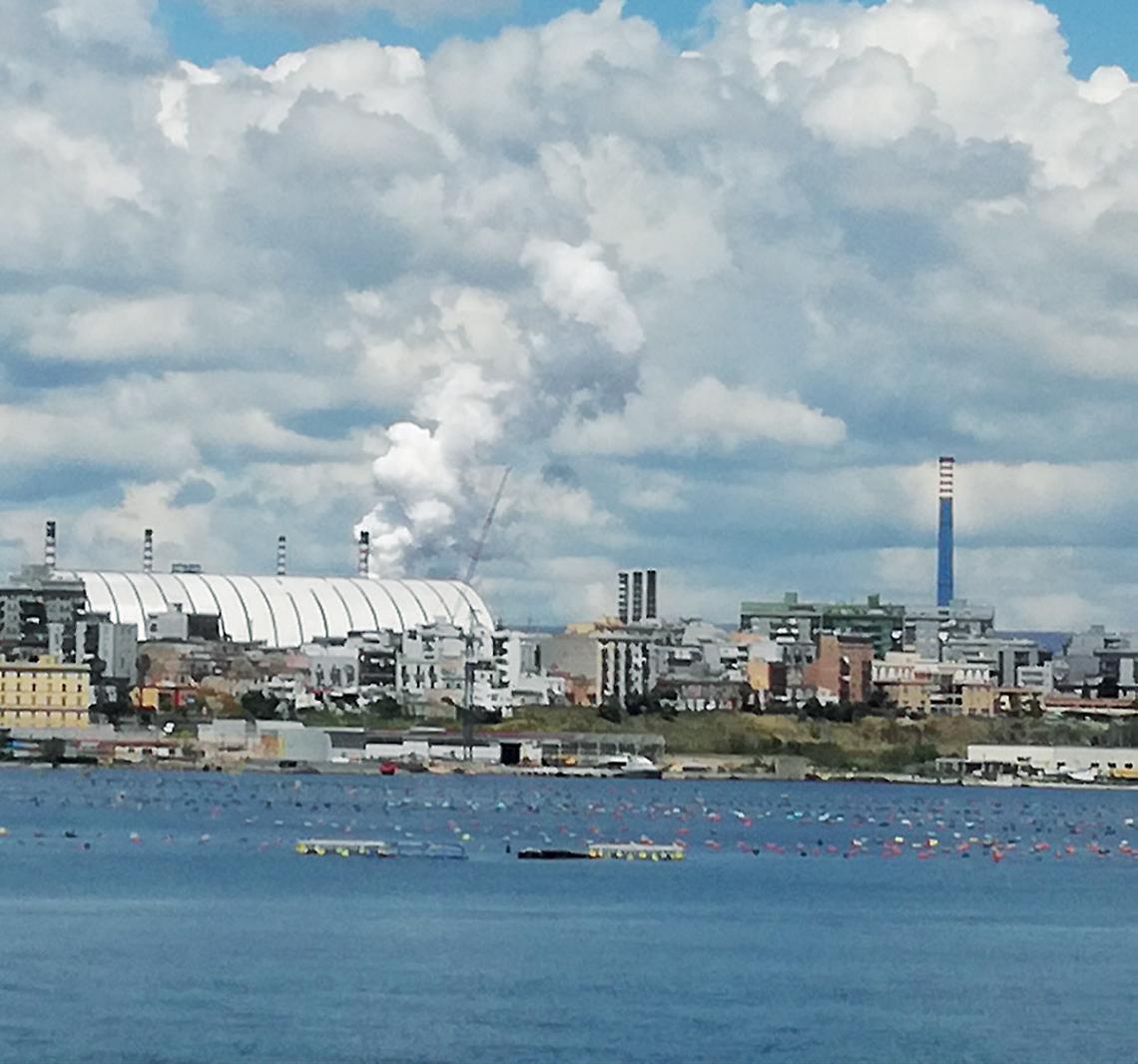 L'ex Ilva vista dal mare