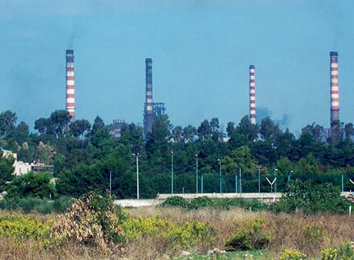 L'ex Ilva a ridosso del rione Tamburi