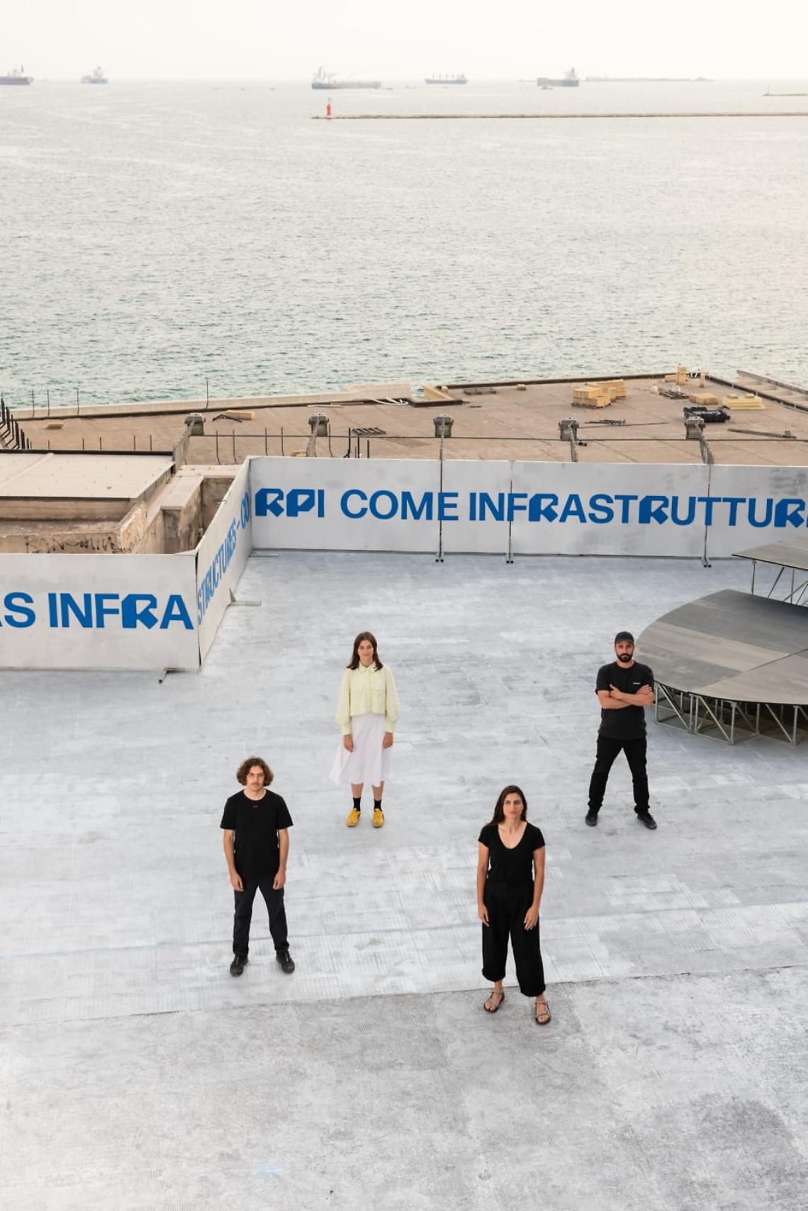 Va in scena Post Disaster Rooftops