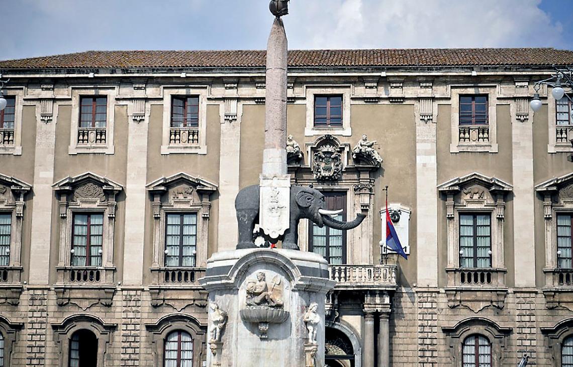 Il Palazzo di città di Catania