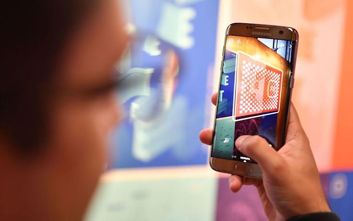 Gli smartphone e... i danni procurati agli occhi
