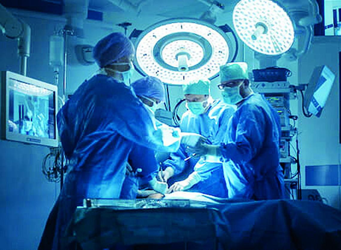 Una equipe medica - archivio