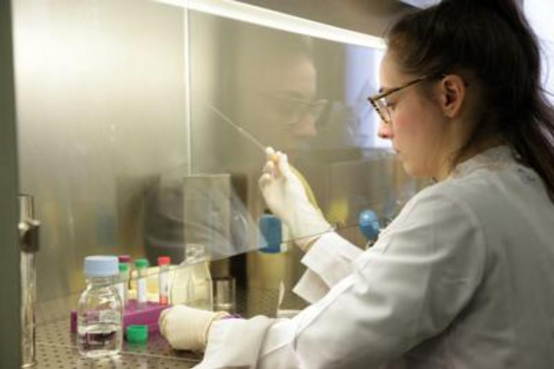 8 marzo, in Italia 34% ricercatori &egrave; donna e 12% ai vertici, per chi diventa mamma 'pregiudizi e penalizzazioni'