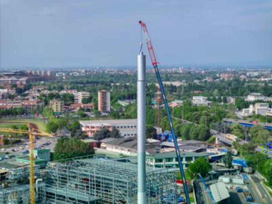 Gruppo Cap, conclusa installazione camino BioPiattaforma ZeroC a Sesto S.Giovanni