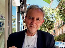 "Raccontami Noci": la città sognata di Marcello Nitti in quaranta scatti
