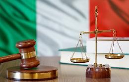 In lotta per raccogliere firme ai quesiti referendari