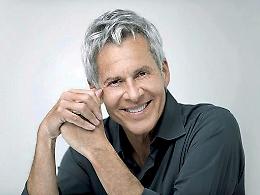 Salta il concerto di Baglioni a Bari per colpa del vento. Spostato a domenica 22 ottobre