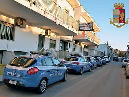 Nascondeva un furgone rubato: denunciato
