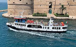 La processione di San Cataldo a bordo di Clodia e Adria